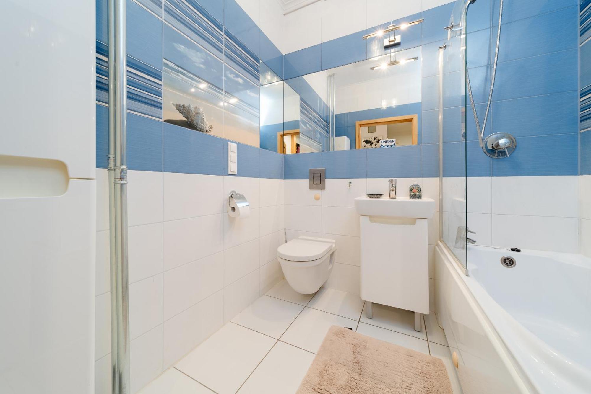 Komitetu Obrony Robotnikow 46 By Homeprime Apartment *